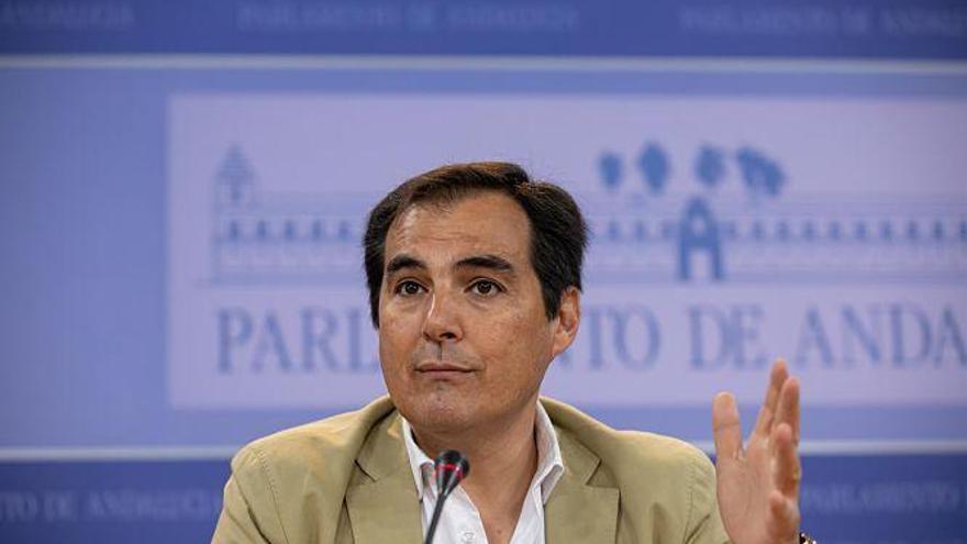 Nieto a Susana Díaz: &quot;No se le va a admitir ninguna lección&quot;