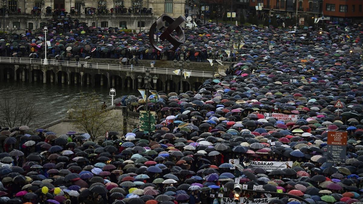 zentauroepp42554988 bilbao pensionistas180317183653