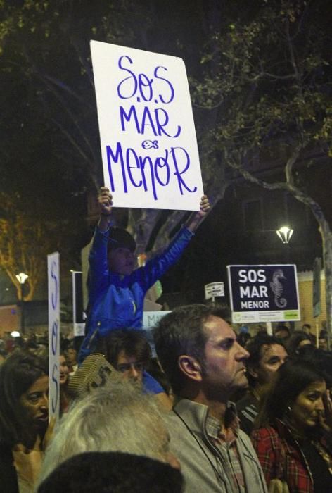 Manifestación en Cartagena: 55.000 personas claman por el Mar Menor (II)