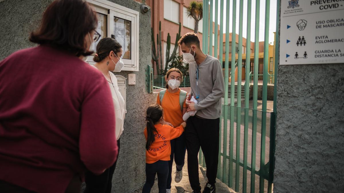 Más de 4.600 estudiantes, confinados en sus centros en La Palma