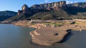 El pantano de Sau después de las lluvias de Semana Santa