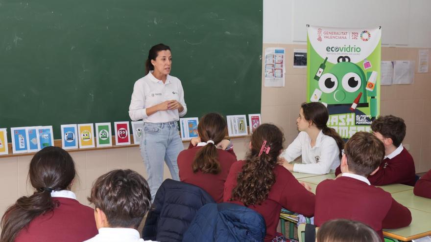 Novelda pone en marcha un taller de concienciación ambiental entre el alumnado de Secundaria