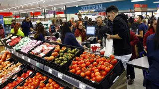 Estos son los alimentos que podrían elevar tu gasto más de 1.000 euros al año según la OCU