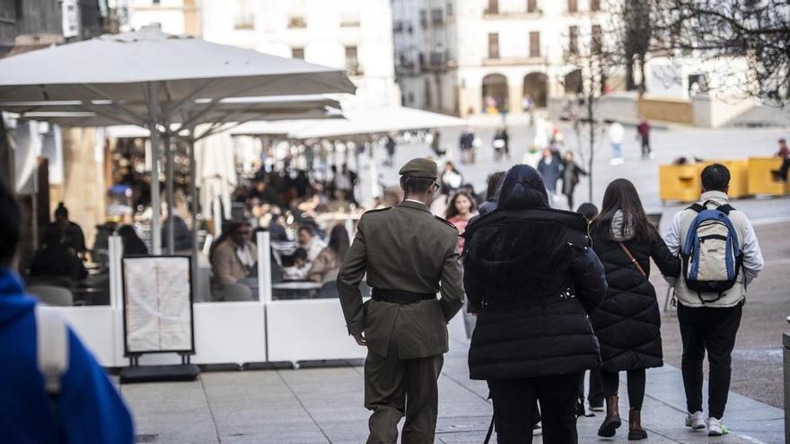 Vídeo | La jura de bandera activa el contador de reservas en hoteles y restaurantes: "Es casi imposible encontrar hueco"