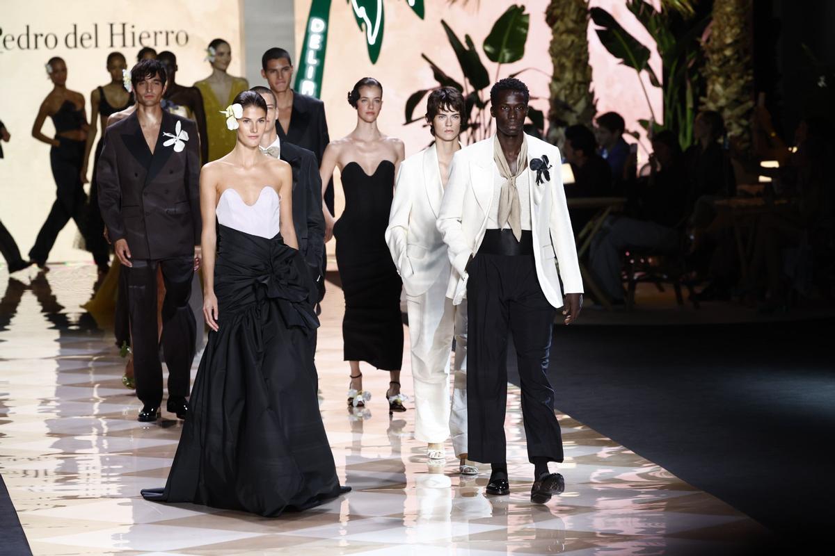 Desfile de Pedro del Hierro en la pasarela MBFWMadrid 2023