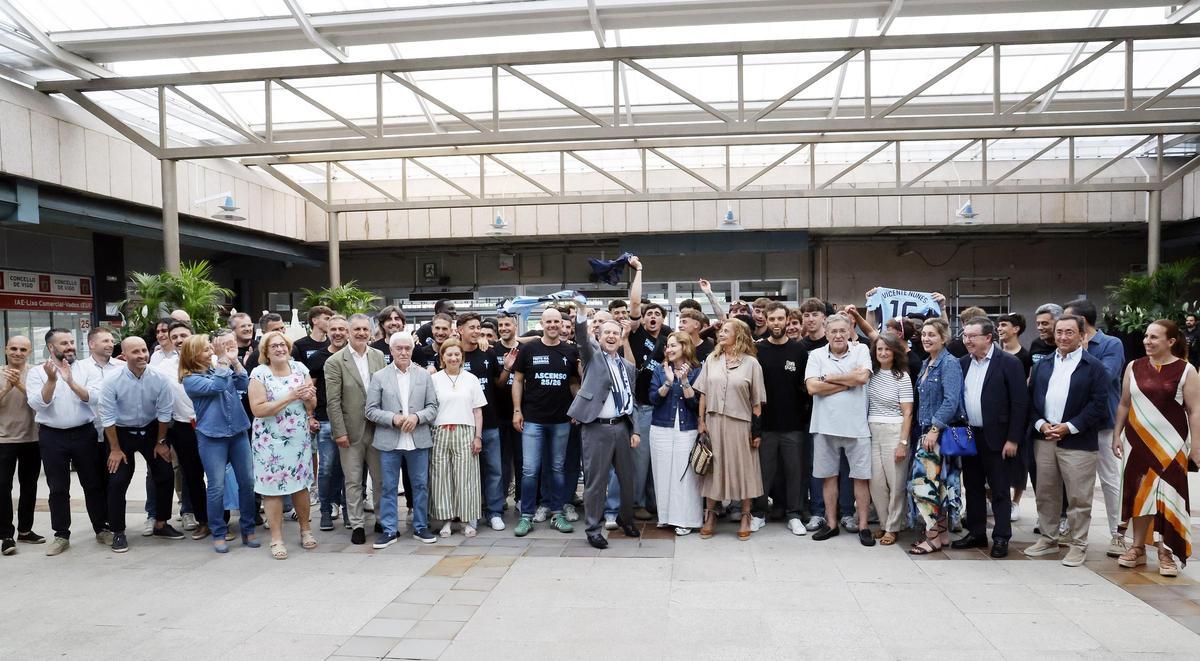 Recepción en el Concello del Celta Fortuna tras su ascenso a Segunda División.