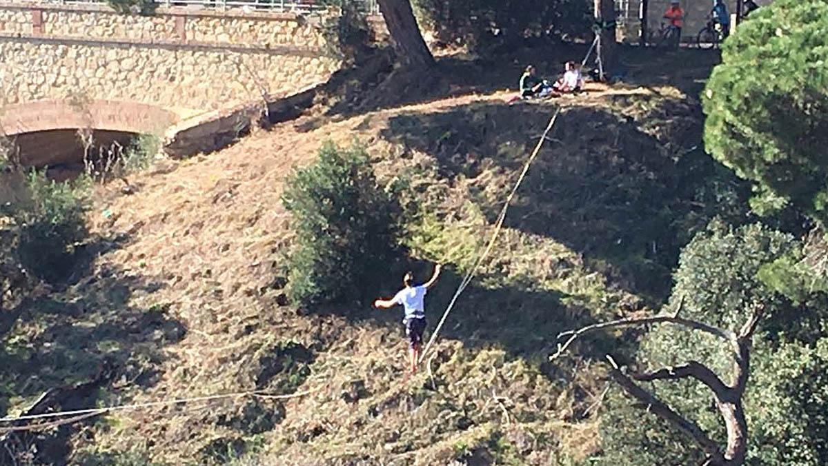 Equilibrista a Collserola.