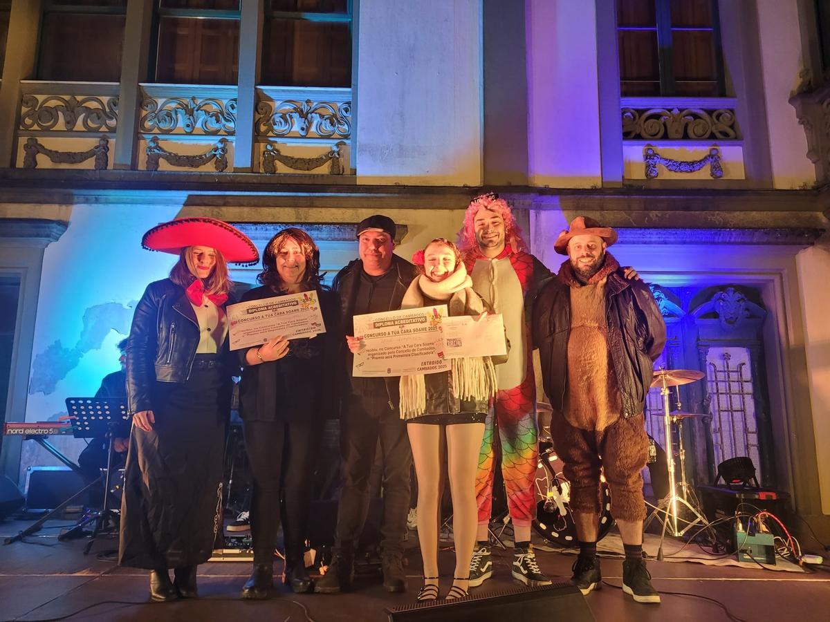 El concejal de Festexos con los participantes