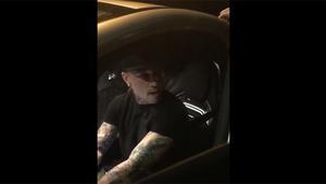 Nainggolan, cazado fumándose un cigarro en su coche