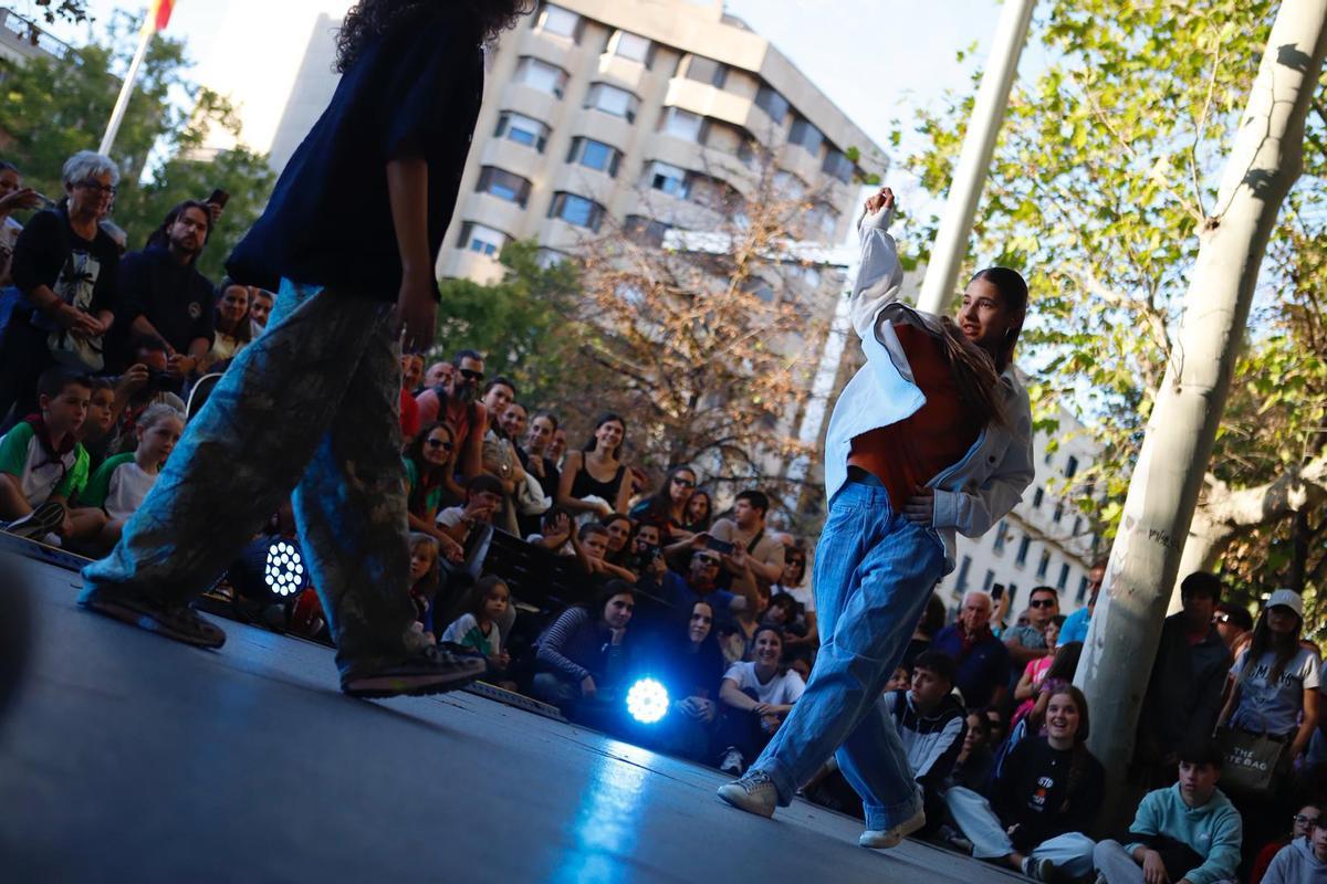 La plaza Aragón se ha convertido en epicentro de la danza urbana.