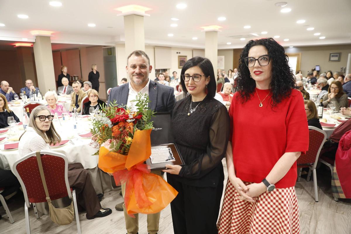 Por la izquierda, Iván López, María Martín y Vanessa Gutiérrez.
