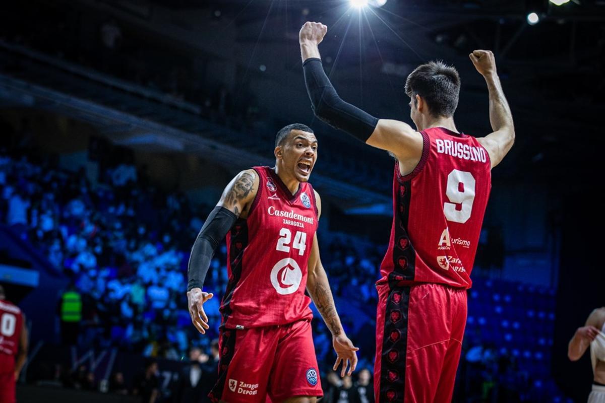 Wiley y Brussino celebran en la Basketball Champions League de la temporada pasada.