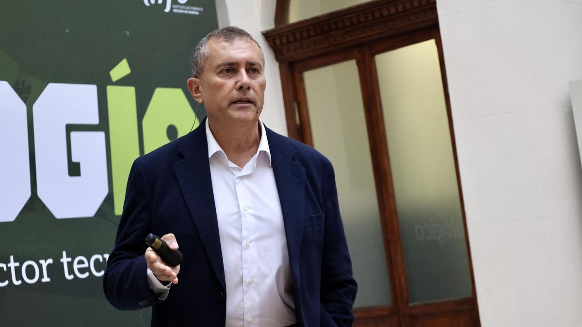 Lucas Antonio, CEO y fundador de Avamed, durante su intervención en la IV Jornada de Biotecnología.