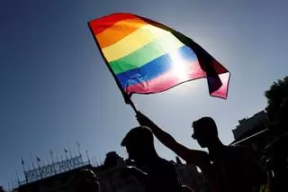 Sondeo: Clamor entre los españoles a favor de la 'ley trans' y los derechos LGTBI