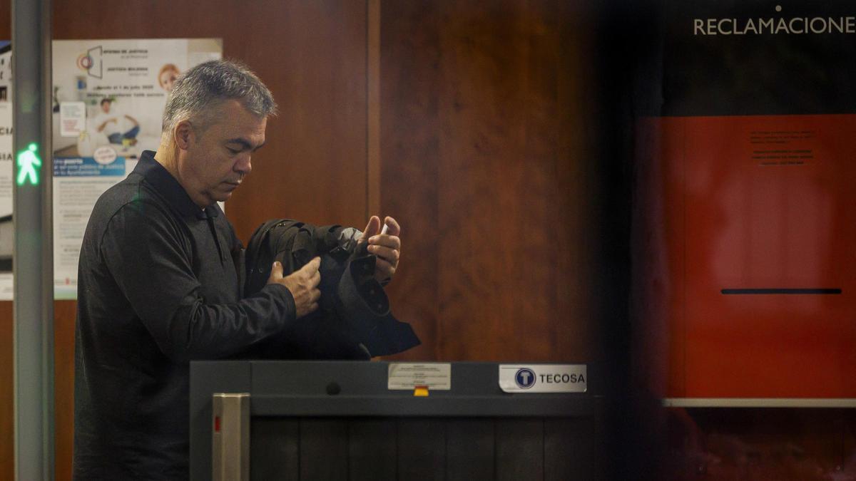 Santos Cerdán niega conocer los amaños de la SEPI