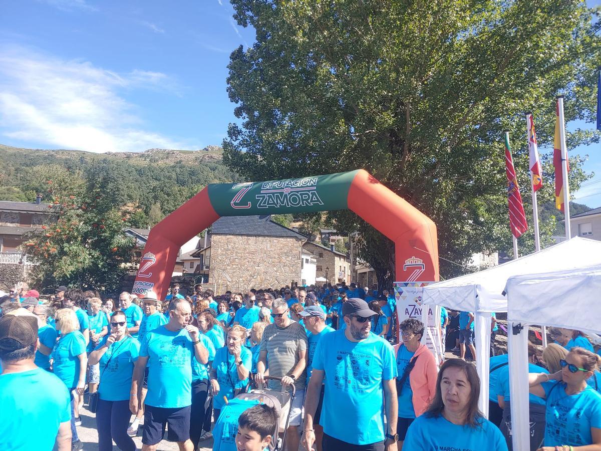 Marcha en favor de Azayca en Porto