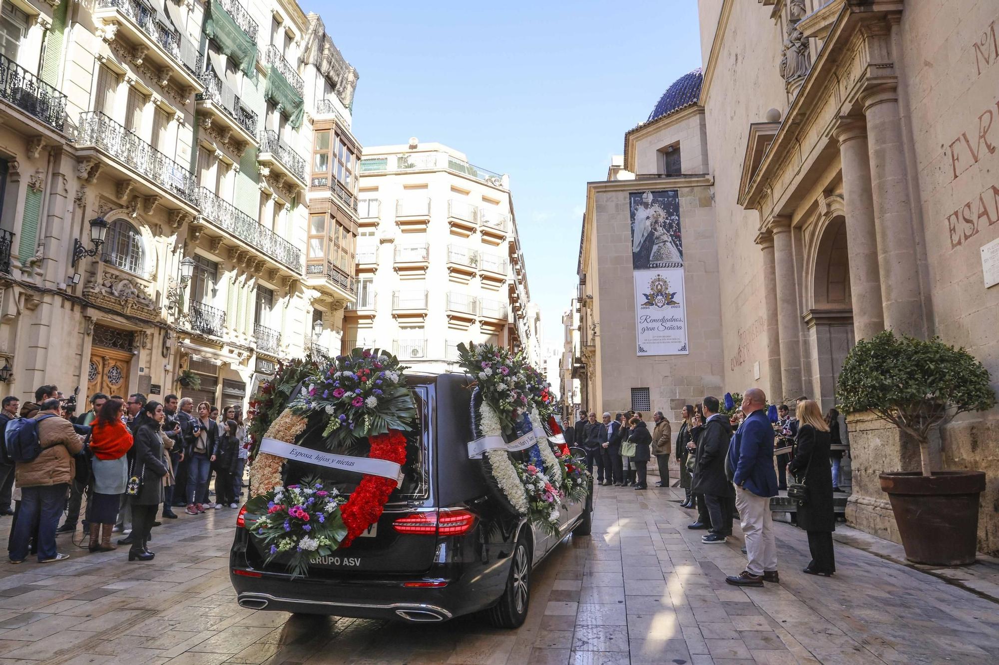 La ciudad de Alicante despide a su exalcalde Miguel Valor