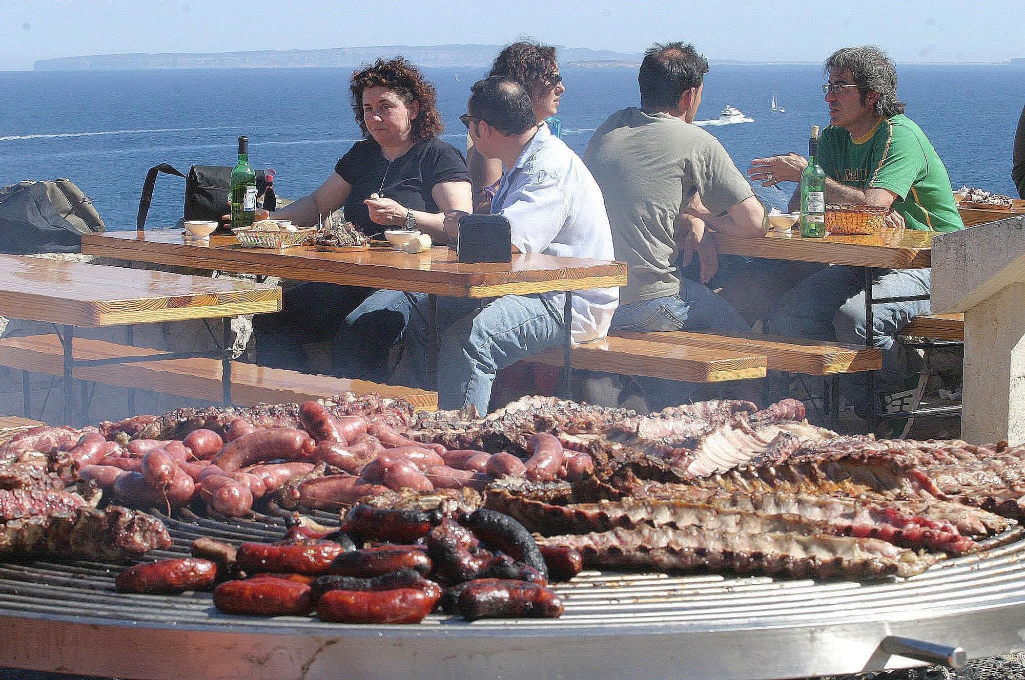 Edición de 2005 de la Feria Medieval en Ibiza.