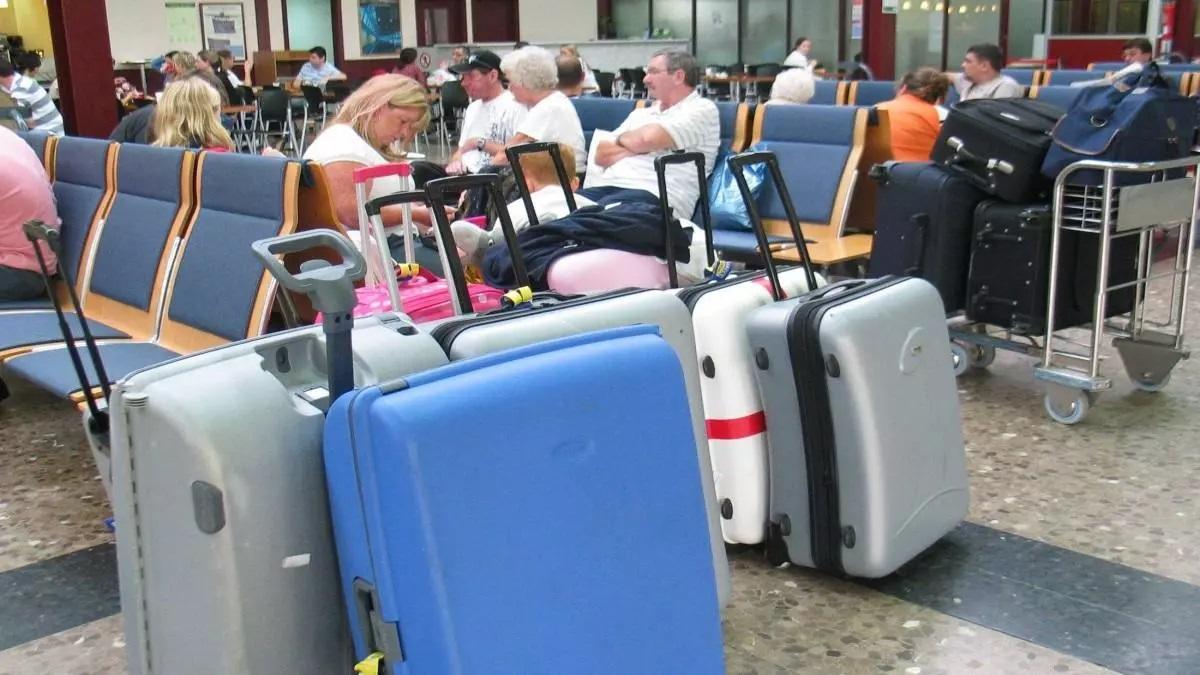 Maletas en un aeropuerto