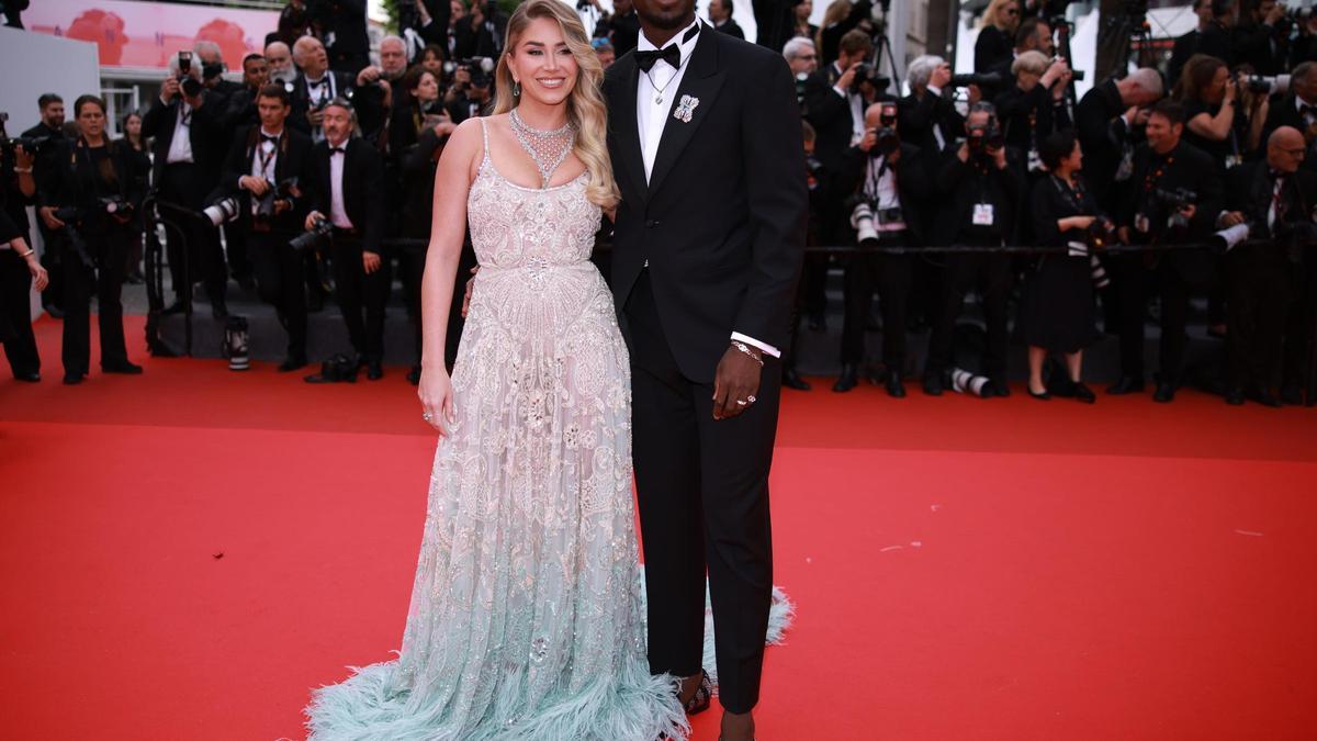 Pogba invierte en una escudería de camellos en Arabia Saudí