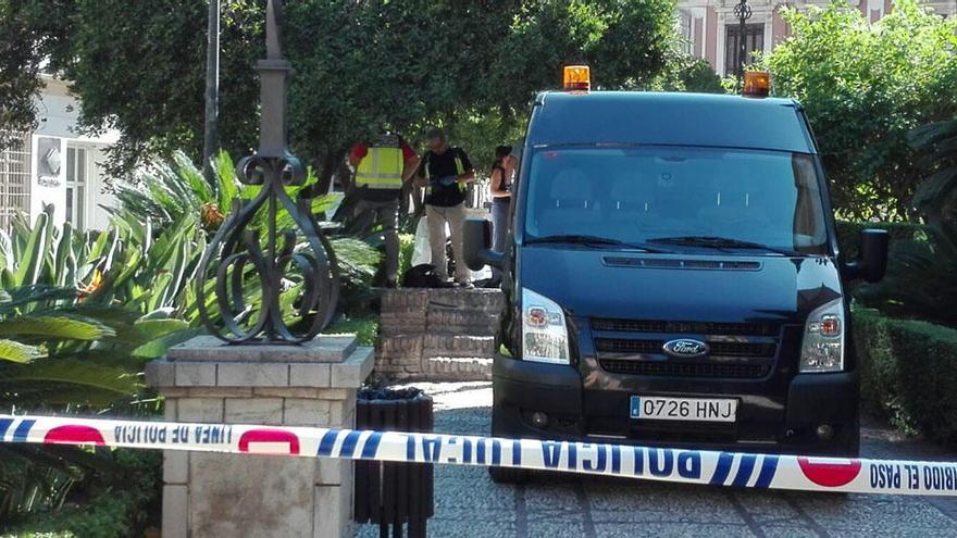 La policía ha acordonado la zona.