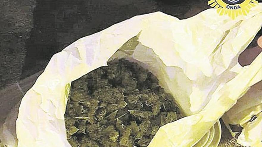 Detenido con un kilo de marihuana en un control de tráfico en Onda