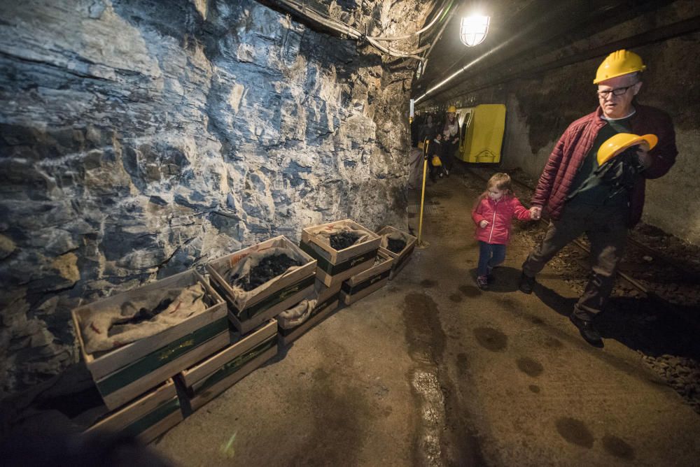 Recollida de carbó al museu de les mines de carbó