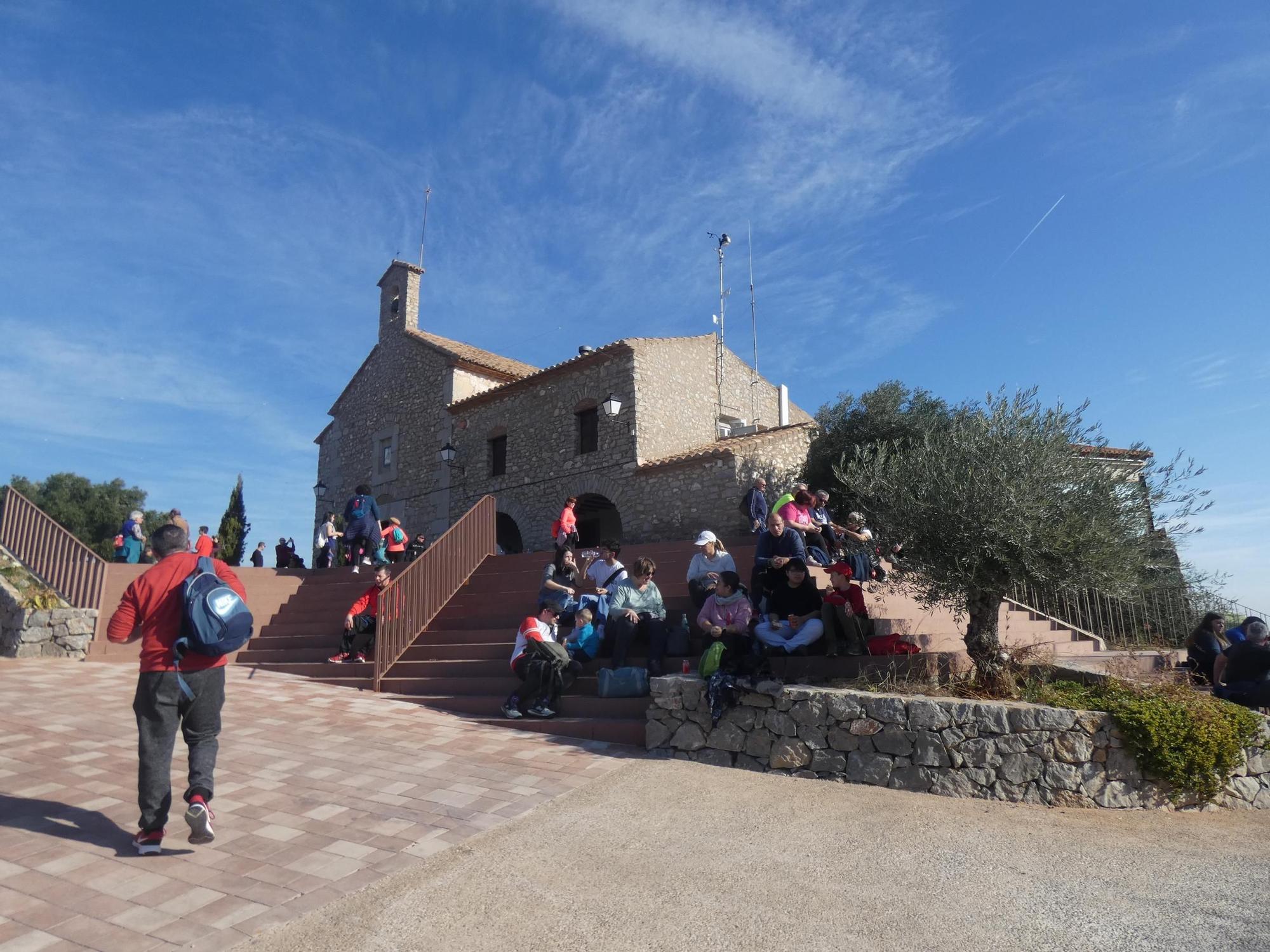 Nules repite éxito de participación en la II Pujada a la Muntanyeta de Sant Antoni