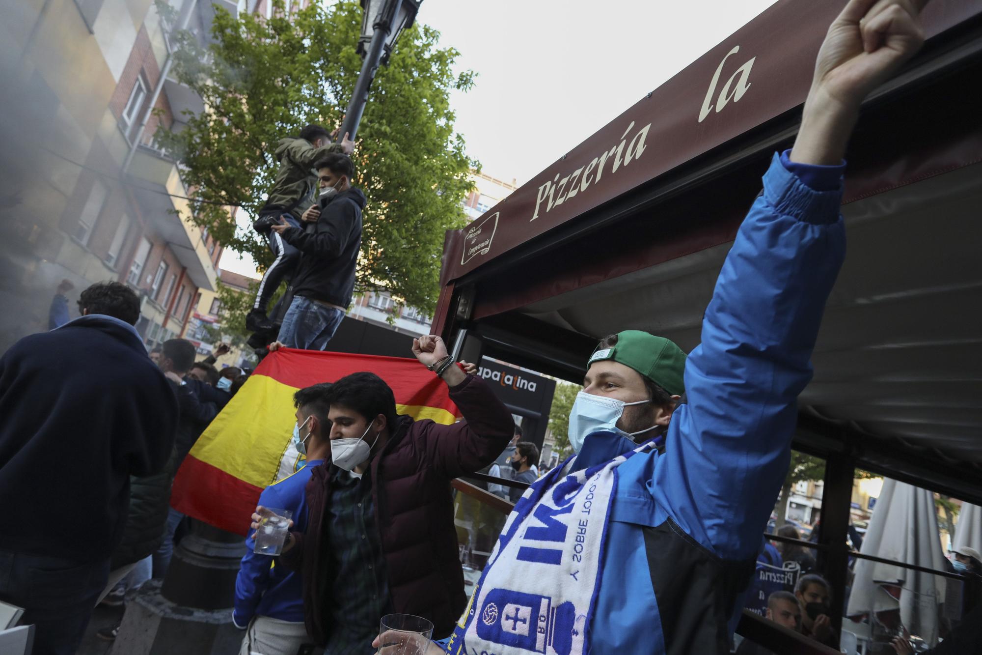 El ambiente en Oviedo durante el derbi