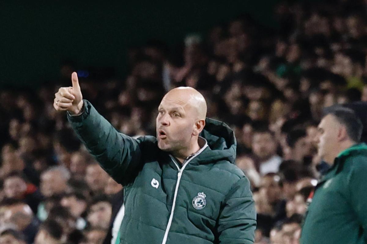 José Alberto López, durante el Racing de Santander-Sporting en El Sardinero