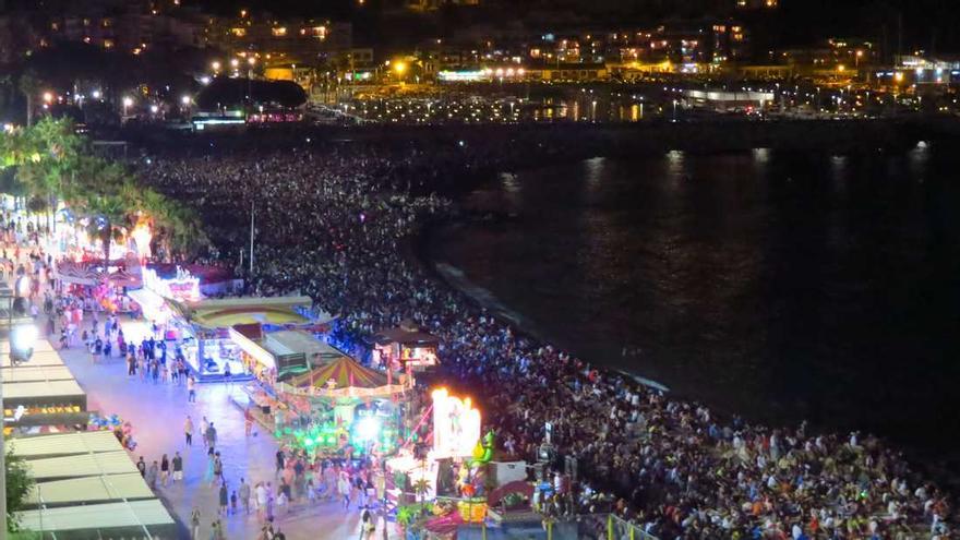 La platja de Blanes, durant una edició del concurs de focs