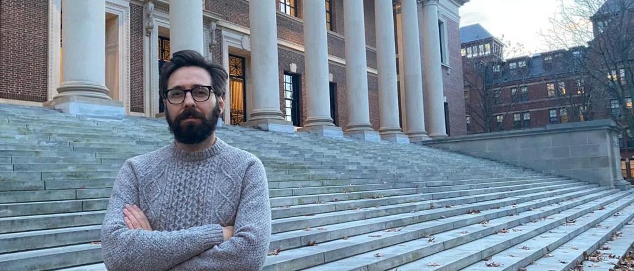 Elvis García, profesor de Salud Pública en la Universidad de Harvard.