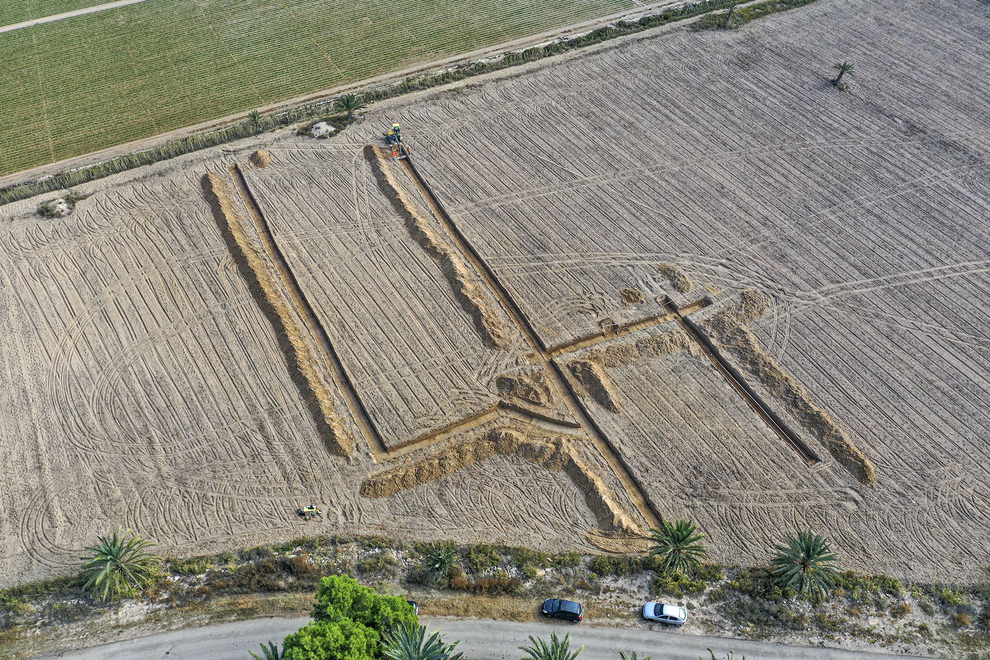 Excavaciones en el campo de concentración de Albatera para localizar una fosa común