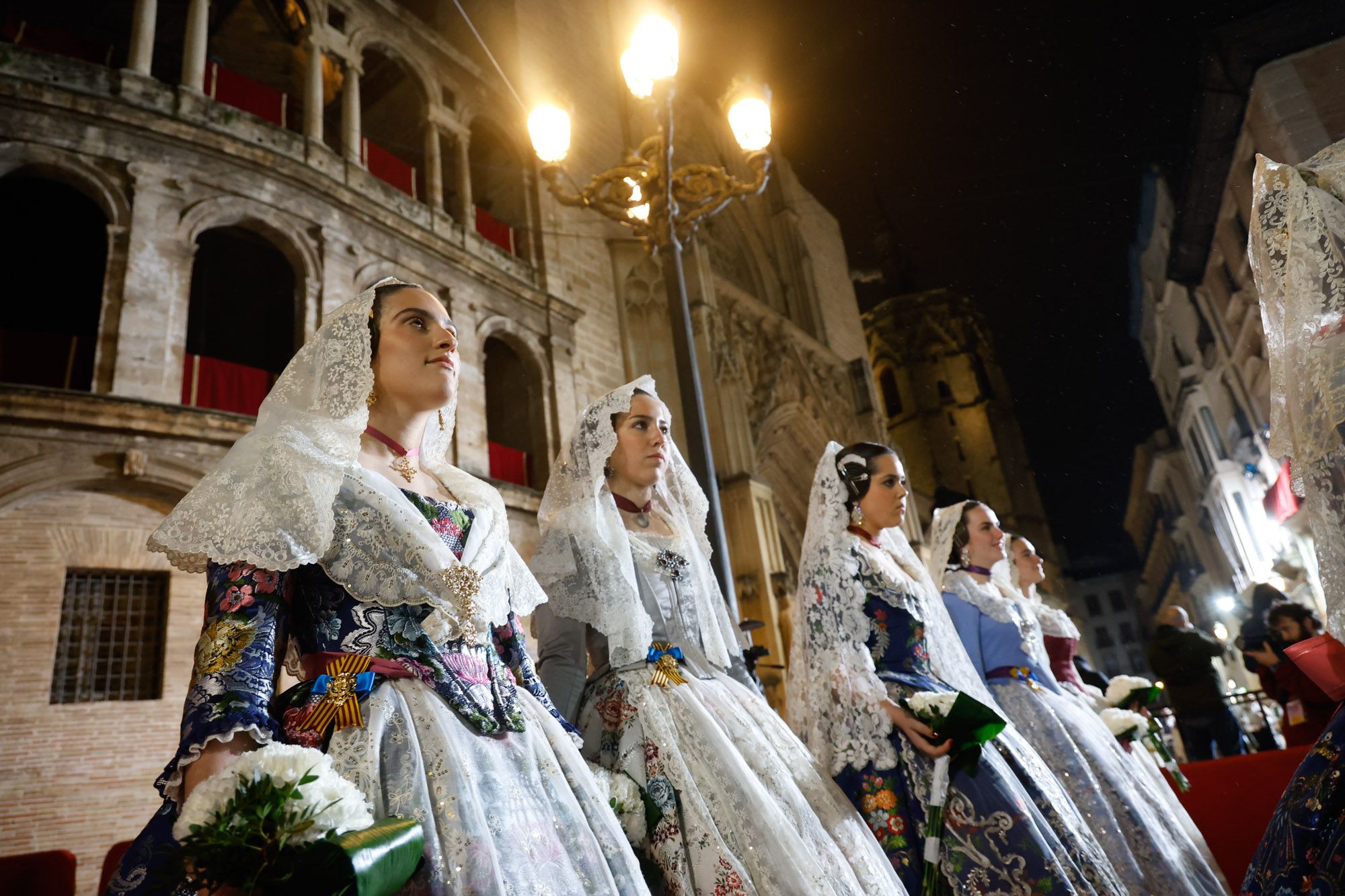 Todas las fotos de la Ofrenda del 17 de marzo por la calle de la Paz de 21:00 a 22:00 horas