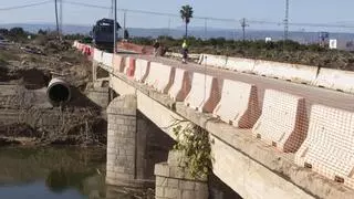 Algemesí fía su protección frente al río a elevar el puente y construir una mota