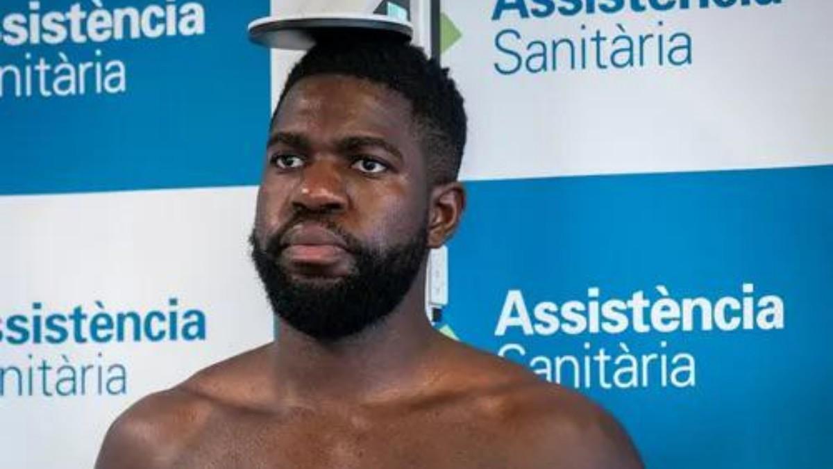 Umtiti pasa la revisión médica en el inicio de la pretemporada 22-23.