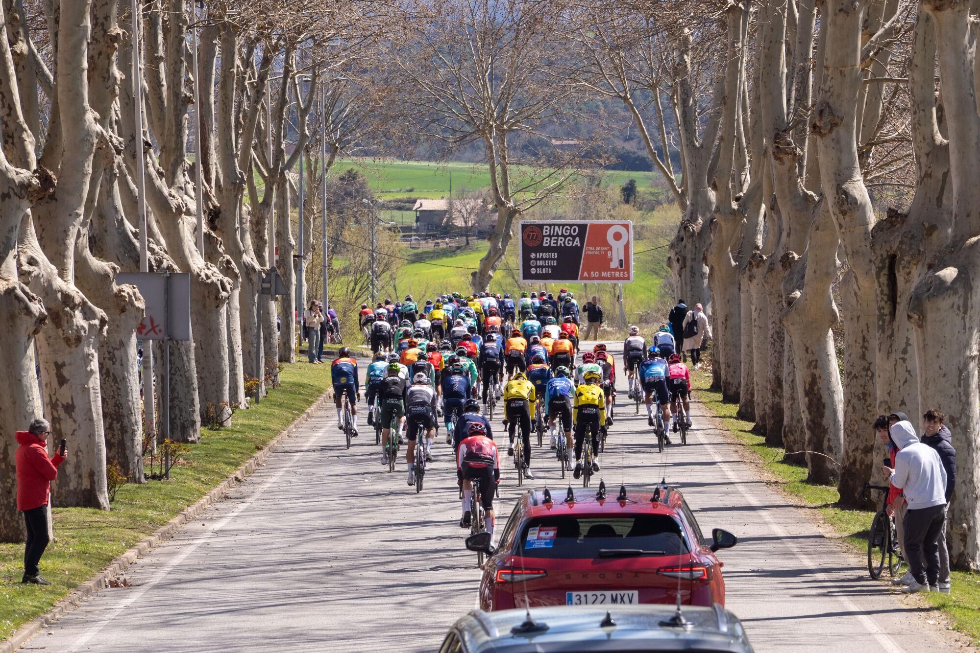 Les millors imatges de la sortida de la Volta a Berga