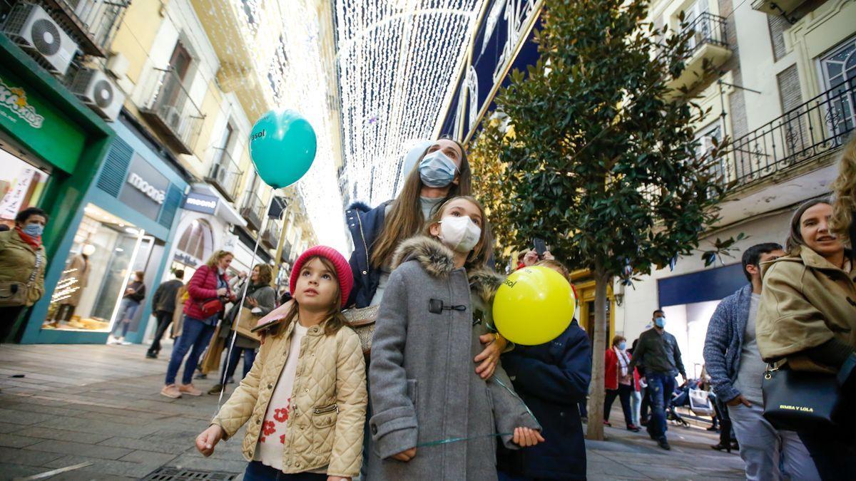 Córdoba ya luce de Navidad