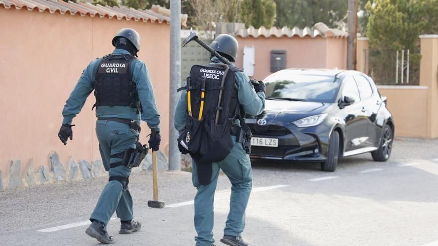 Tiroteo en un operativo antidroga de la Guardia Civil en un chalet de El Moralet