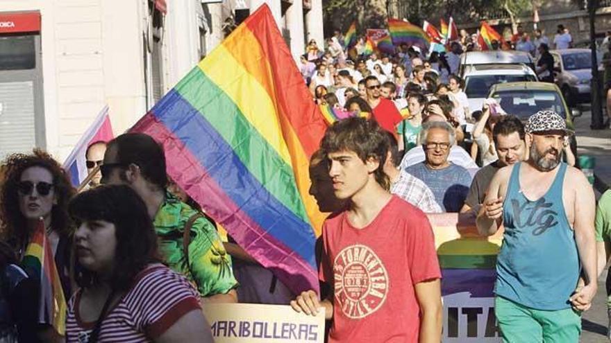 Demo in Palma im Juni für Gleichberechtigung.