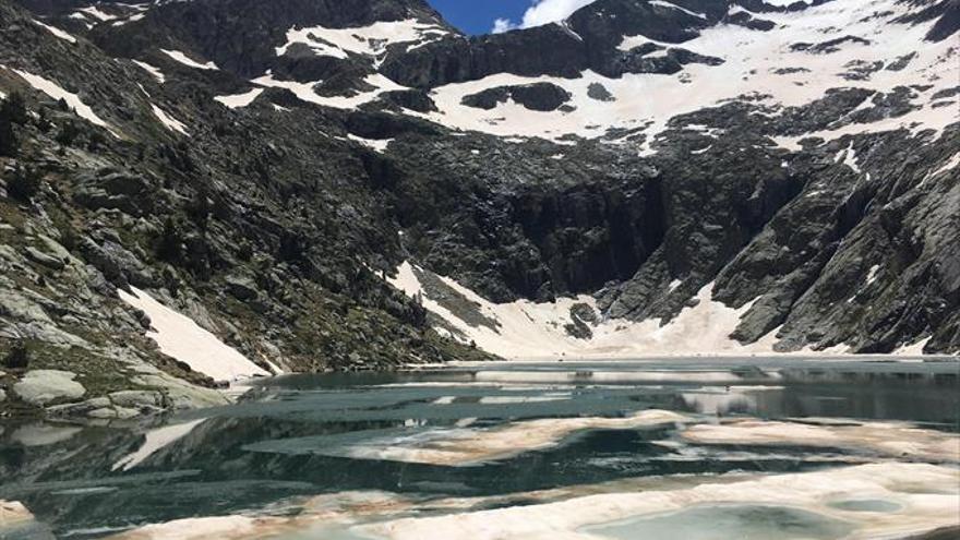 El espesor de la nieve en el Pirineo se reducirá a la mitad en 30 años