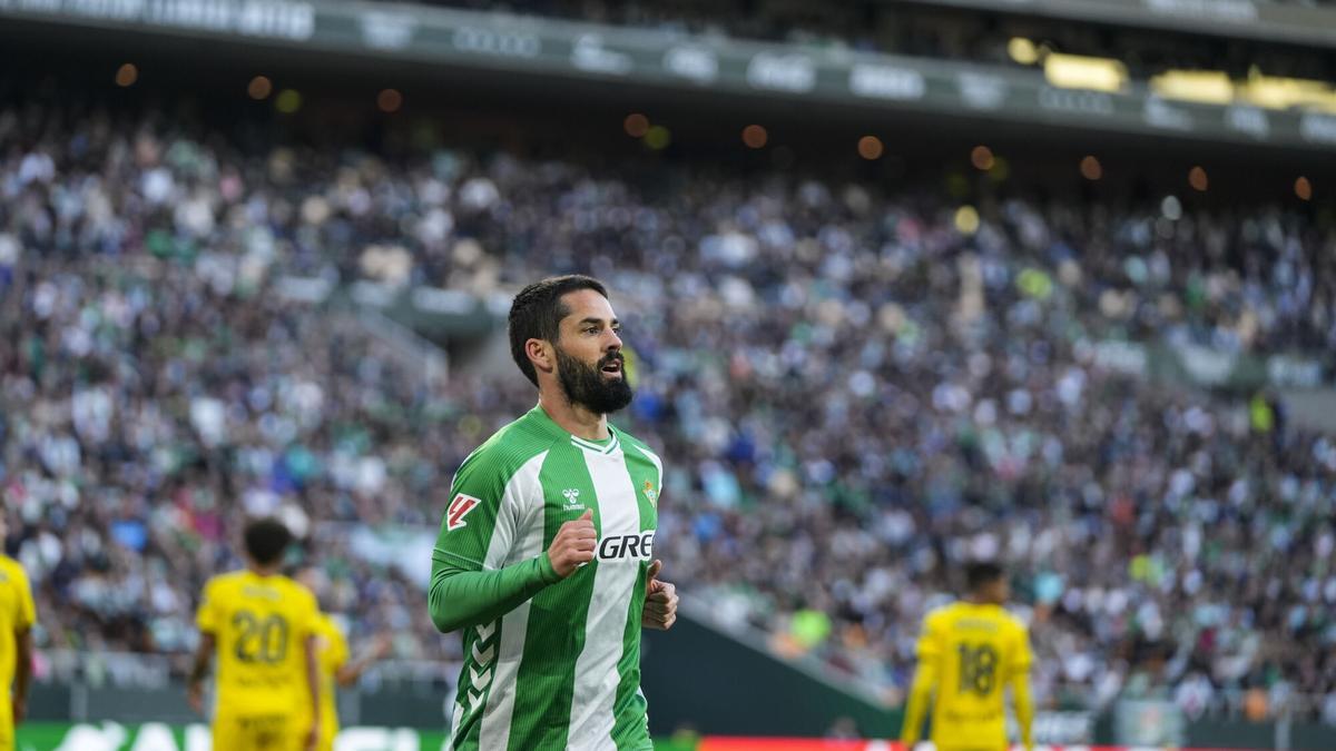 Isco Alarcón durante el partido de fútbol de LaLiga EA Sports, disputado entre el Real Betis y el Girona FC en el estadio La Cartuja.