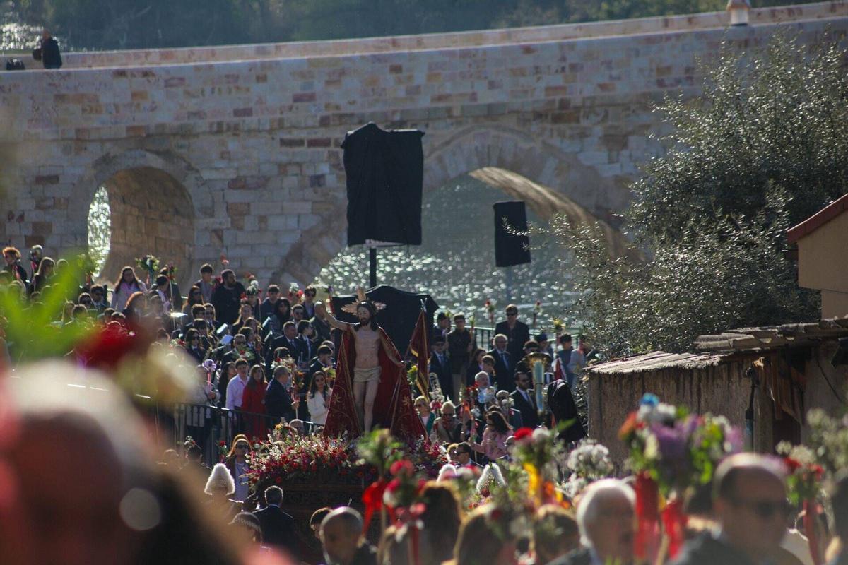 Semana Santa 2026. Procesión del Cristo de la Resurrección. Encuentro. Virgen de la Alegría