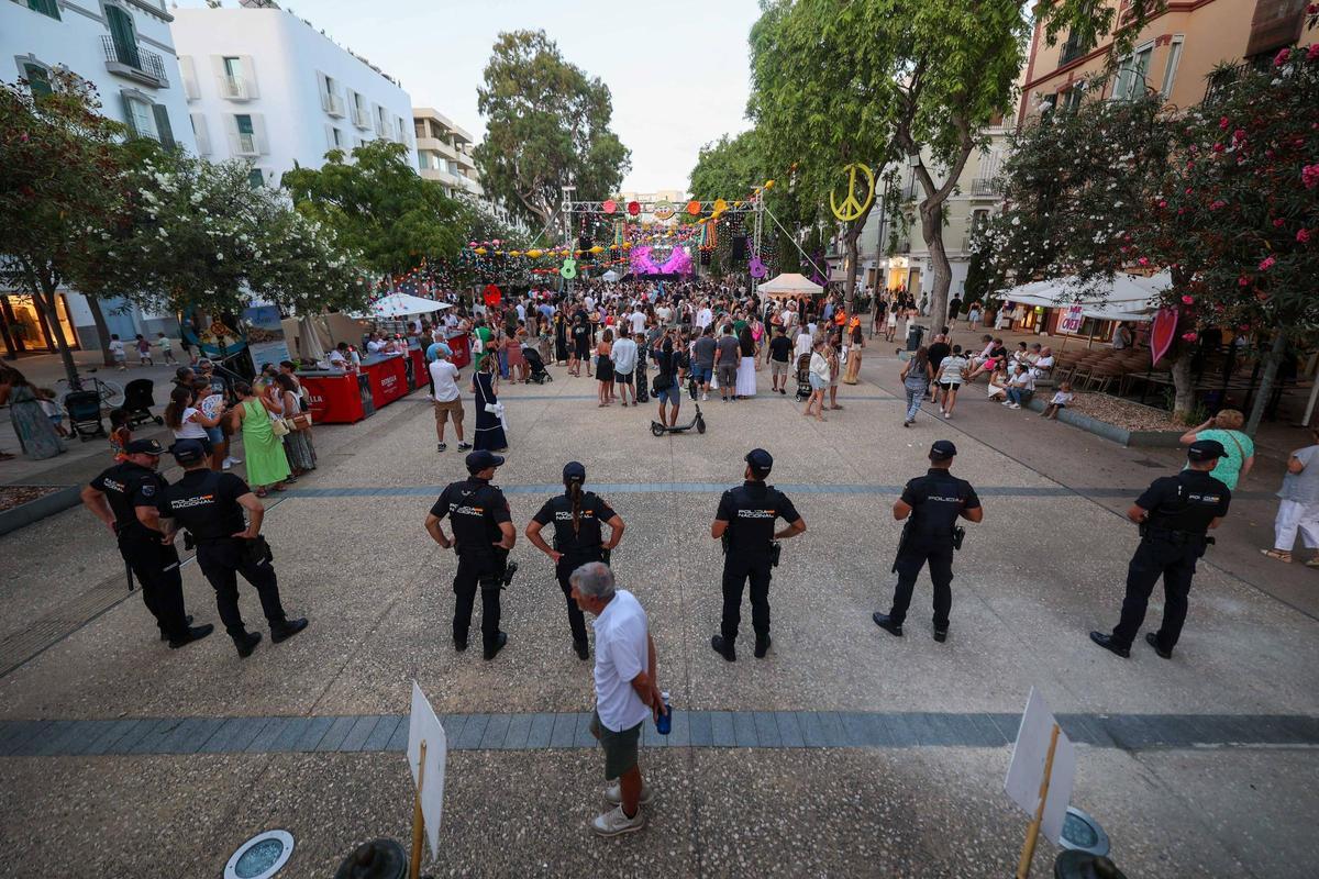 Todas las imágenes de la celebración del Flower Power de las Festes de la Terra