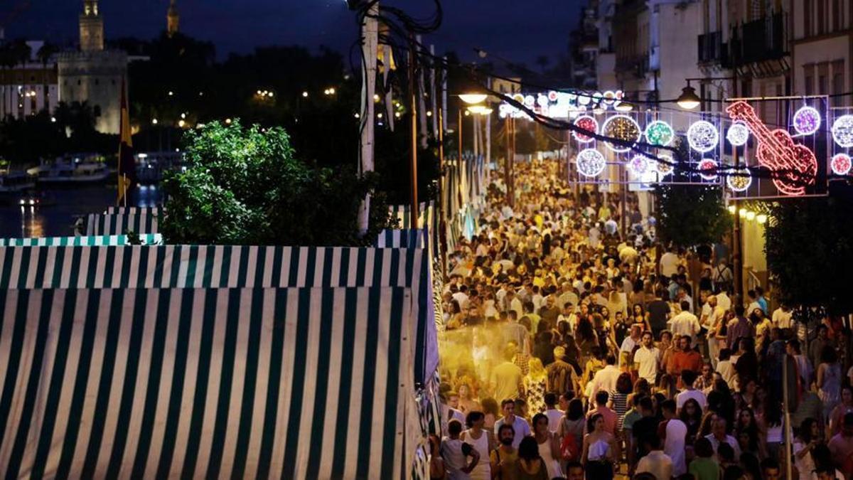 Las casetas ultiman el montaje para la Inauguración de este sábado de la Velá 2024