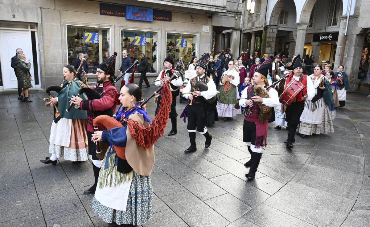 «Orgullo gaiteiro» en la recuperada Romería de San Sebastián | RAFA VÁZQUEZ
