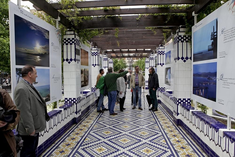 Inauguración de la exposición fotográfica de la Asociación Profesional de Fotoperiodistas Asturianos sobre medio ambiente en los "Campinos de Begoña"