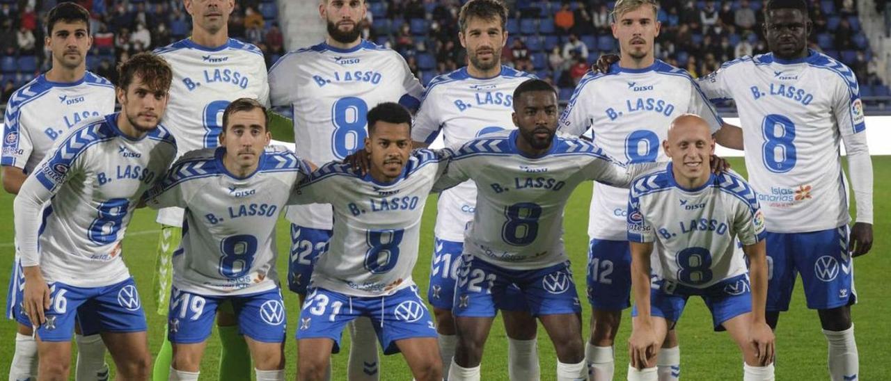 Los jugadores del representativo, con la camiseta de Lasso.