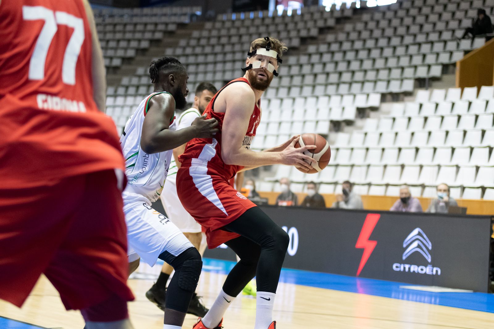 El Palmer Palma abre el año con un triunfo en Girona