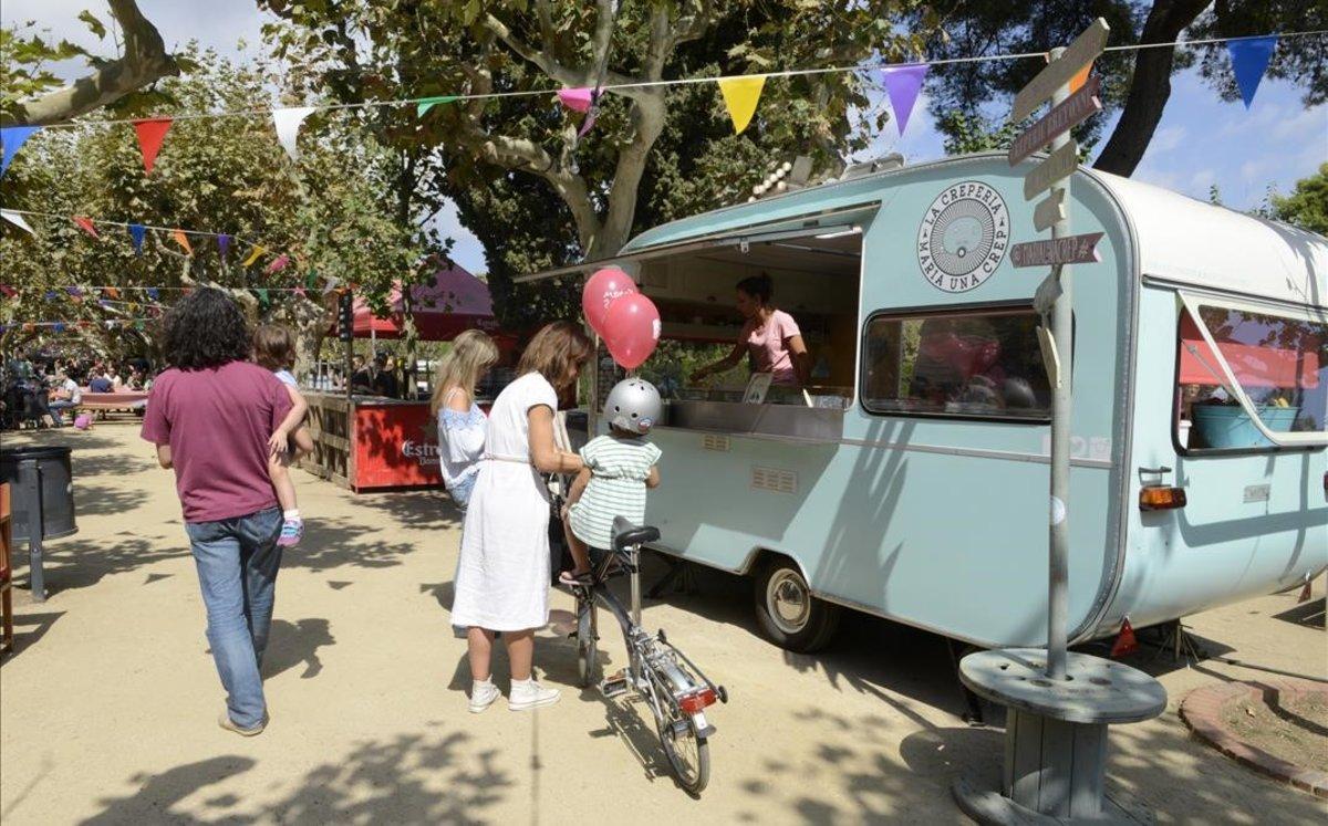 Imagen de archivo de un ’foodtruck’ en Barcelona. Imagen de archivo de un ’foodtruck’ en Barcelona.